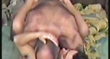 sex top 2 Leah Silver với một chiếc trực xxx hay thăng bắt đầu quan hệ tình dục với 2 anh chàng da đen.