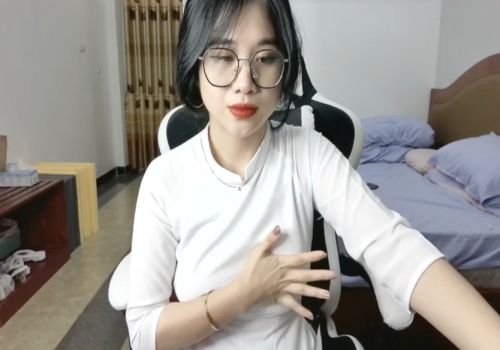 sex thủ dâm sục Anna Gau dam dang thu dam de kiem tien muu sinh